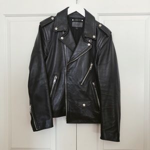 Meet your Posher, Dustin